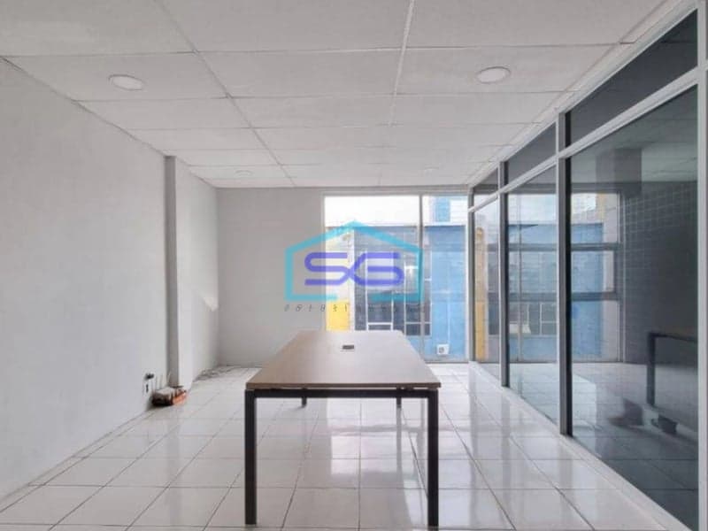 Dijual Cepat Gudang Di Kawasan Pergudangan Duta Indah Iconic Dekat TOL Lokasi Tangerang