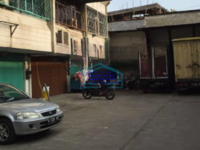Dijual Ruko Luas Bangunan  180 m² Lokasi di Tubagus Angke Jakarta Barat