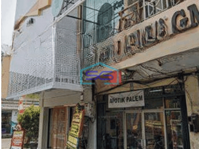 Disewakan cepat Ruko 3 Lantai Strategis di Taman Palem Lestari Jakarta Barat LB 300m2