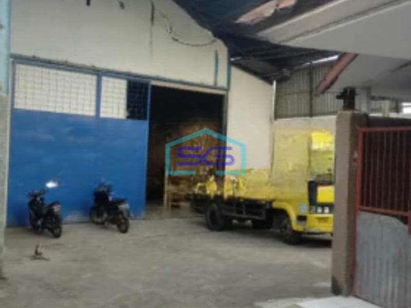 Dijual Pabrik Ada Rumah Tinggal Di Cipeuyeum, Cianjur Jawa Barat Luas Bangunan  1300 m²