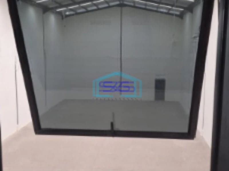 Disewakan Gudang Luas Tanah 825 m² Lokasi di Legok Tangerang