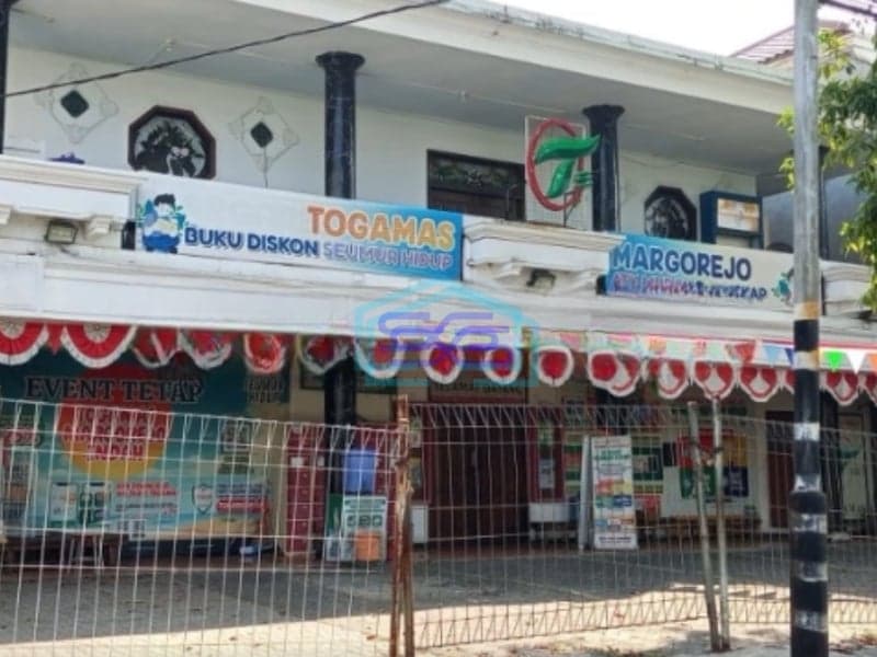 Disewakan Ruko Pinggir Jalan Raya Margorejo Indahindah di Jl. Margorejo Indah Surabaya Luas Bangunan  800 m²