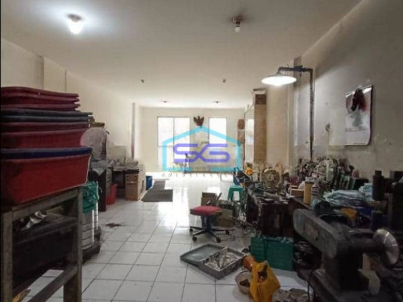Dijual Ruko 3.5 Lantai Taman Palem Jakarta Barat LT 68m2