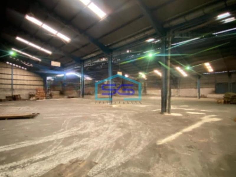 Disewakan Gudang Perbatasan JKT-TGR Kota Di Karawaci Luas Bangunan 3360 m²