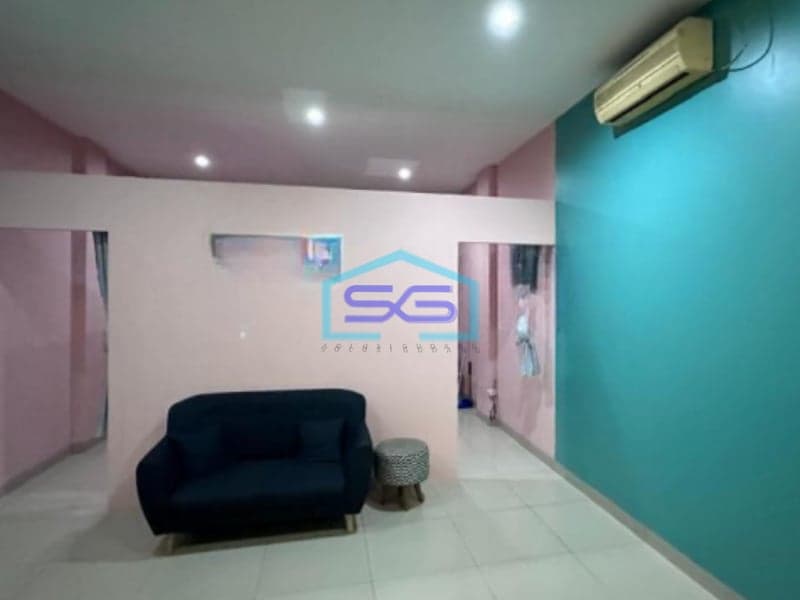 Dijual Ruko Siap Huni di Jakarta Barat Bangunan 4 Lantai LB 260m2