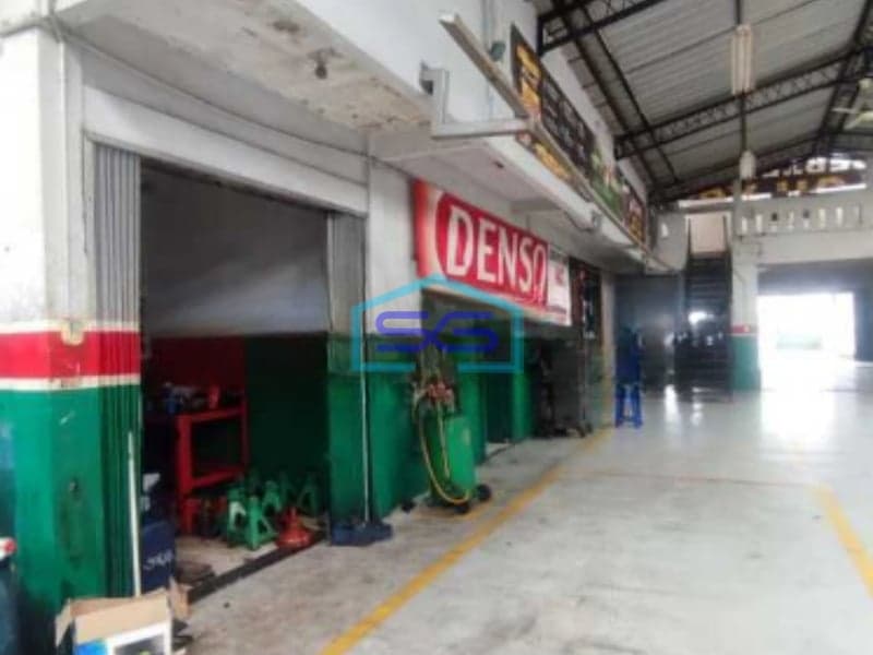 Dijual Ruang Usaha Strategis Depan Jalan Raya Binong Karawaci Tangerang 56 Luas Bangunan  1200 m²