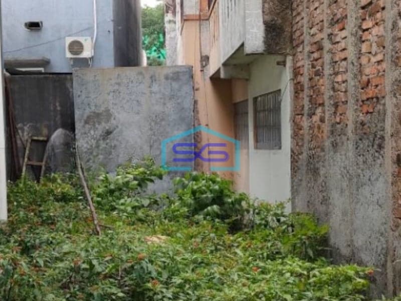 Di jual gudang di jl.Caringin ,50 mtr dr jalan kopo Caringin, Bandung Luas Bangunan  550 m²