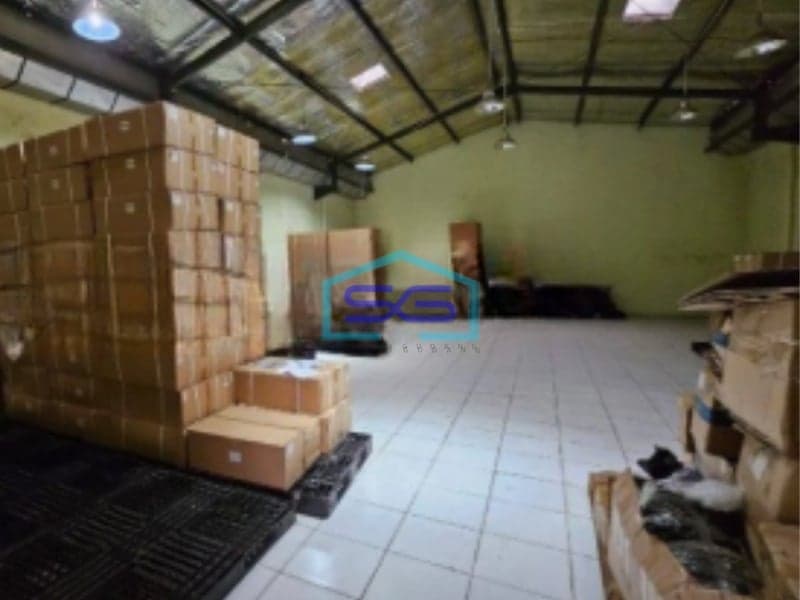 Dijual Gudang Sudah Renovasi HGB Luas Bangunan 180 450m2 Terdiri 3 Lantai DI PIK Jakarta Utara