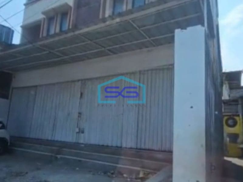 Disewakan Ruko 3 Lantai Luas Bangunan  540 m² Lokasi di Kapuk Kamal Jakarta Barat