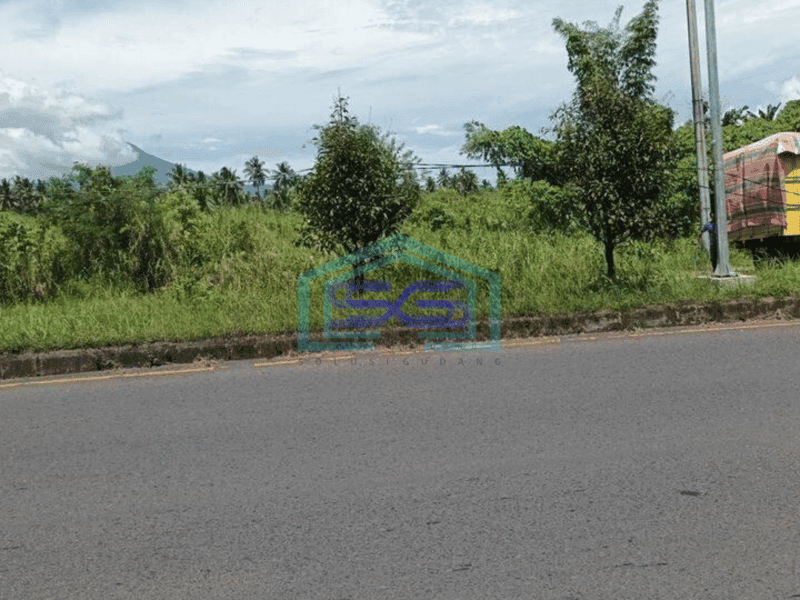 Dijual Tanah dan bangunan gedung di jl samratulangi winangun