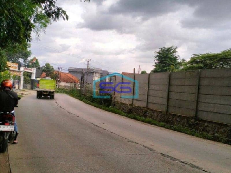 Disewakan Gudang Industri Akses Pinggir Jalan Raya Izin Industri LT 3400m2  di Tangerang