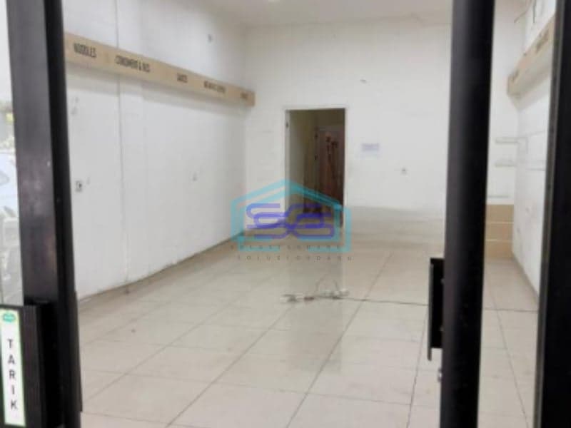 Disewakan Ruko Hadap Jalan Raya Lokasi Ramai di Ciledug Tangerang Selatan Luas Bangunan  136 m²