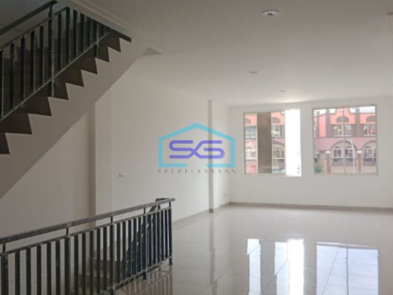 Dijual Cepat Super Murah Ruko di PIK Jakarta Utara Bagus Super Strategis Luas Bangunan 180m2