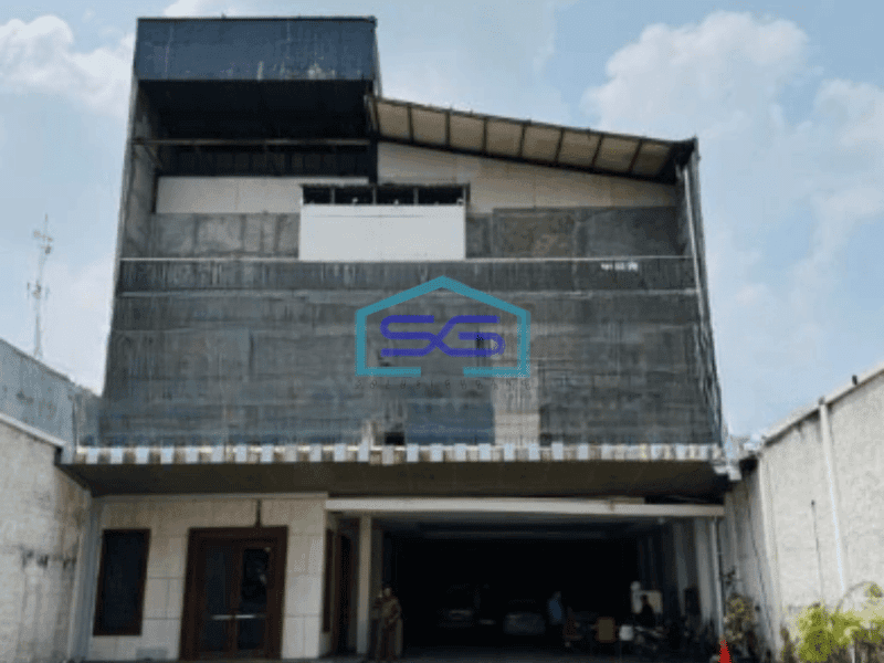 Disewakan Ruko 3 Lantai Luas Bangunan  2400 m² Lokasi Surabaya Kota