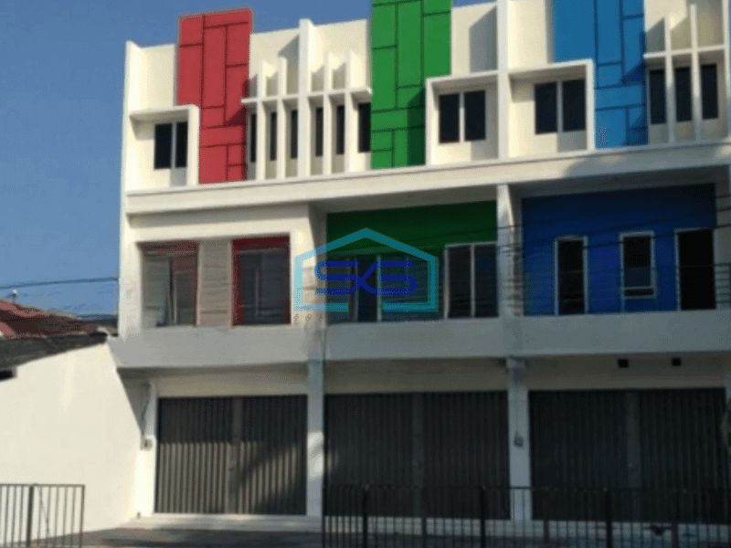 Dijual Ruko 3 Lantai Luas Bangunan  140 m² di Banyuanyar Solo