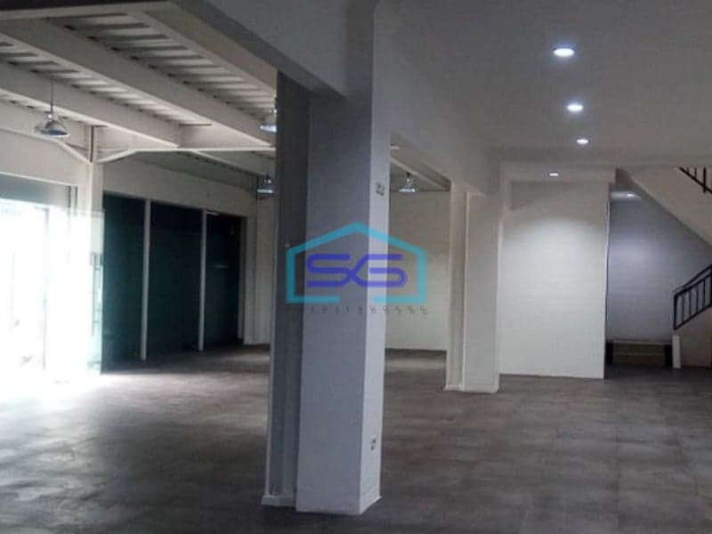 Dijual Gedung Jalan Boulevard Barat Kelapa Gading Jakarta Utara LB 600m2