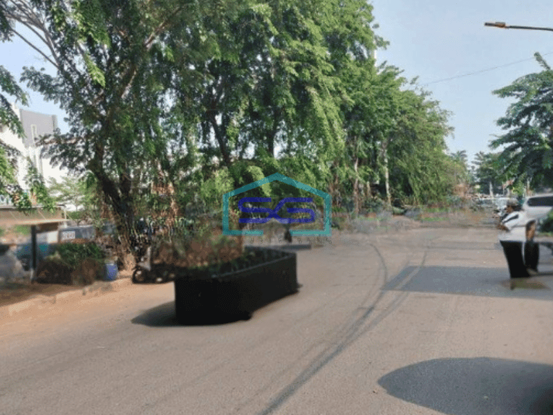 Disewakan Ruko 3 Lantai di Taman Palem Jakarta Barat Lokasi Strategis