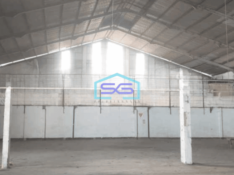 Dijual Gudang Luas Bangunan  4600 m² Lokasi Strategis di Curug Tangerang