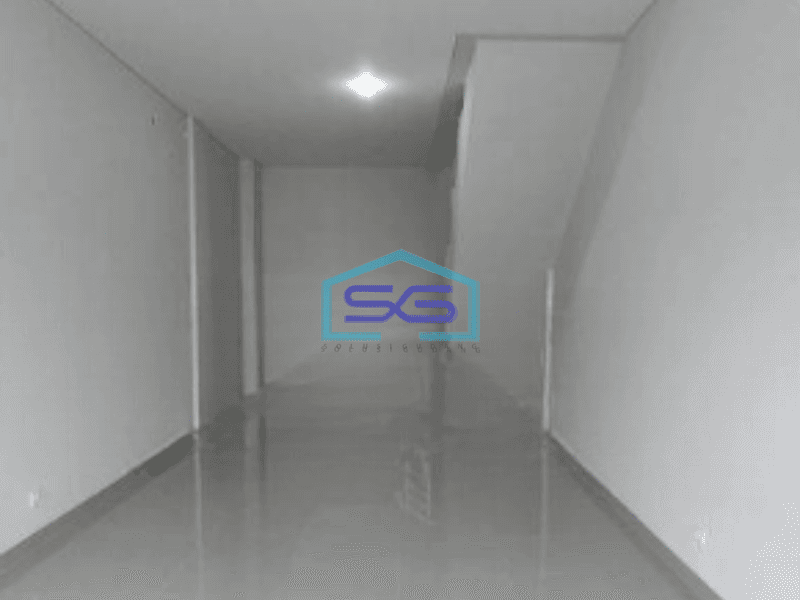 Disewakan Ruko Luas Bangunan  144 m² Lokasi Bebas Banjir di Curug Tangerang