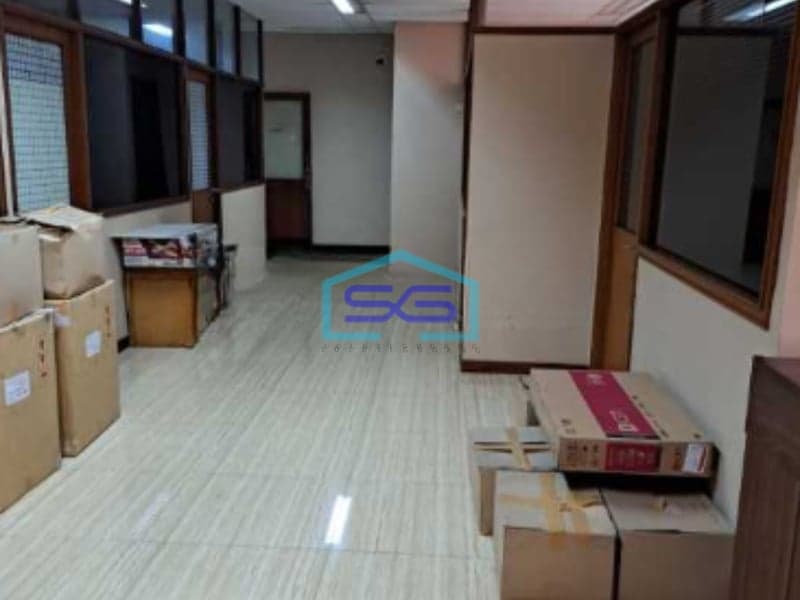 Dijual Ruko di Tomang Jakarta Barat Luas Bangunan 392m2 Tempat Strategis