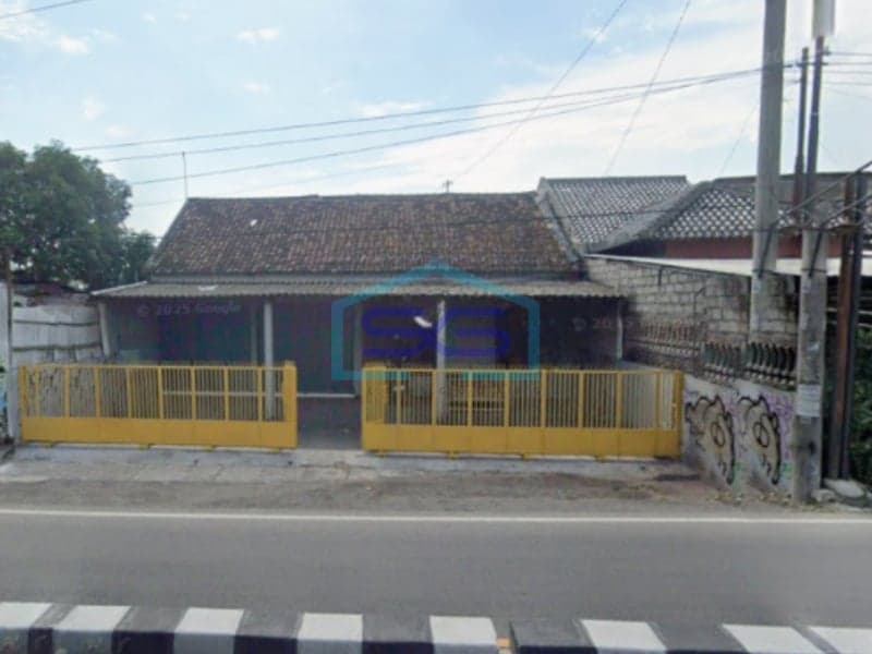 Dijual Ruang Usaha Halaman Luas Cocok Untuk Kantor di Yogyakarta Luas Tanah 761m2
