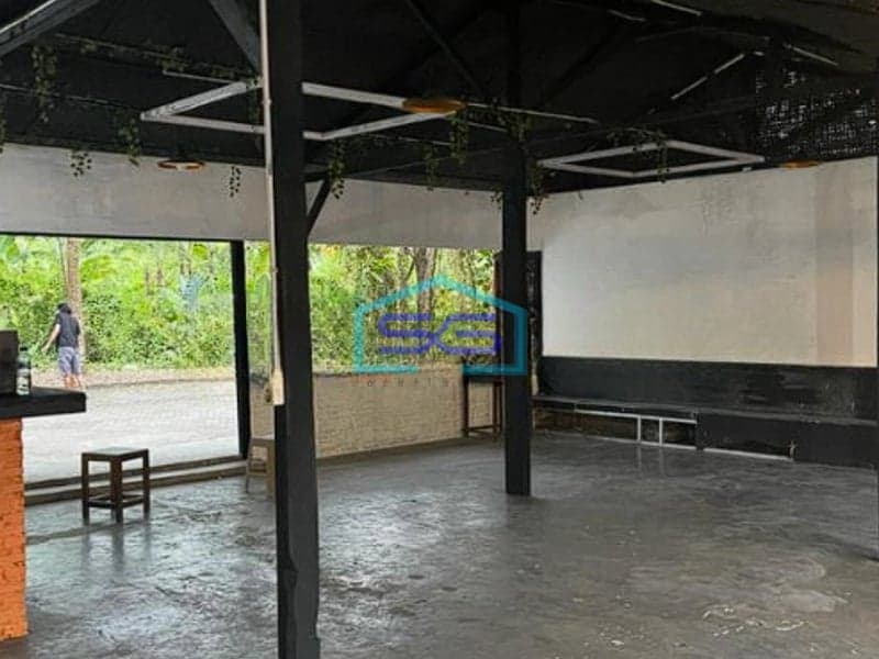 Disewakan Ruang Usaha Parkir Luas di Sleman Yogyakarta LT 500m2