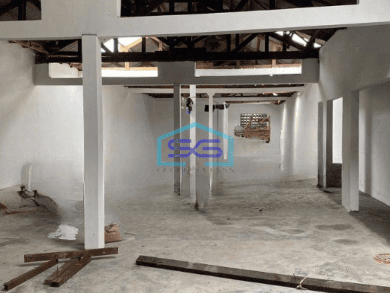 Disewakan Gudang 2 Lantai Luas Bangunan  525 m² di Kalideres Jakarta Barat Akses Container 20 Feet