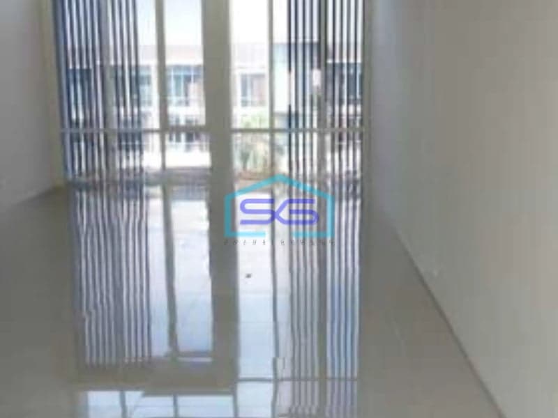 Disewakan Ruko 3 Lantai Luas Bangunan  200 m² di Citraland Surabaya