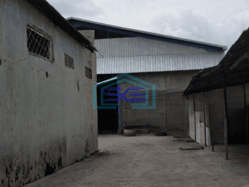 Dijual Gudang Kedinding Lor Siap Huni Bu Kontainer Lewat