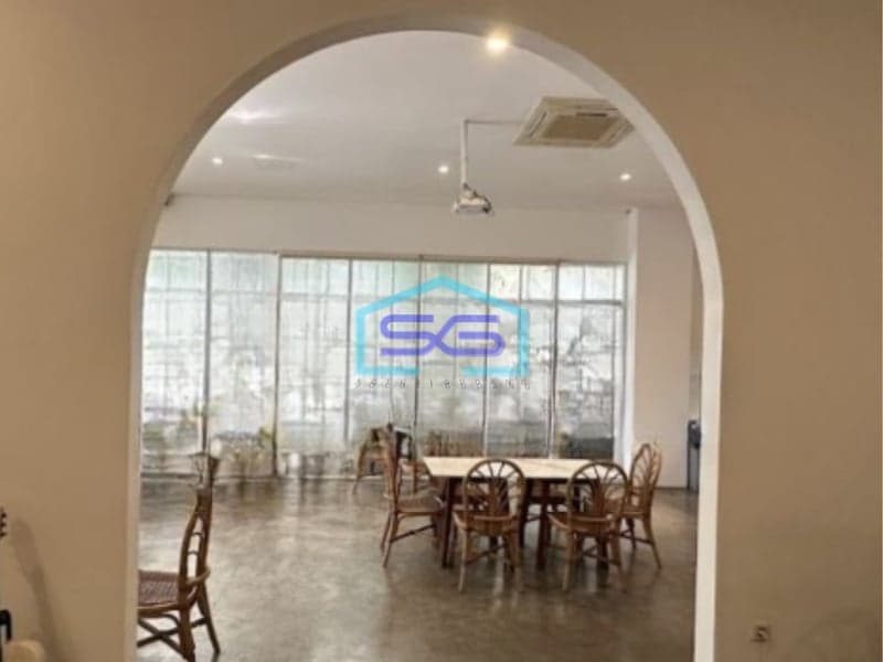 Dijual Ruko Luas Bangunan  720 m² Lokasi di Pluit Jakarta Utara