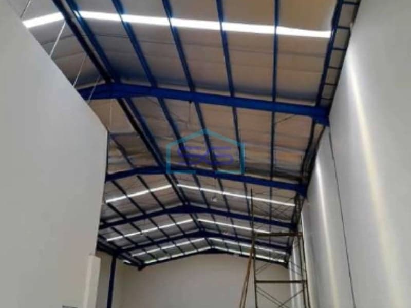 Disewakan Gudang Luas Tanah 831 m² Lokasi Bebas Banjir di Legok Tangerang