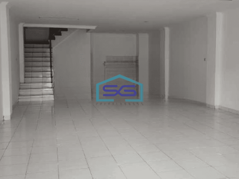 Disewakan Ruko Buat Gudang Luas Bangunan  170 m² di Rawamangun Jakarta Timur