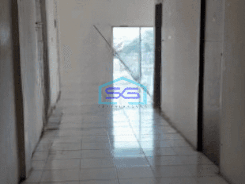 Disewakan Ruko Luas Bangunan 240 m² di Tambora Jakarta Barat