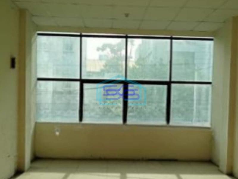 Disewakan Ruko Siap Pakai Luas Bangunan 190 m² di Jembatan Lima Jakarta Barat