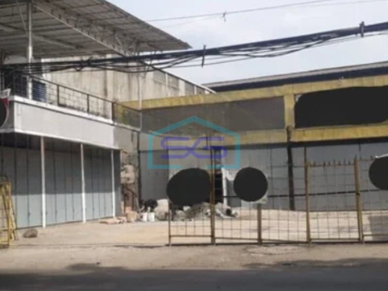 快速出售：位于雅加达北部卡普克区的战略性仓库 - 占地面积 1500 平方米