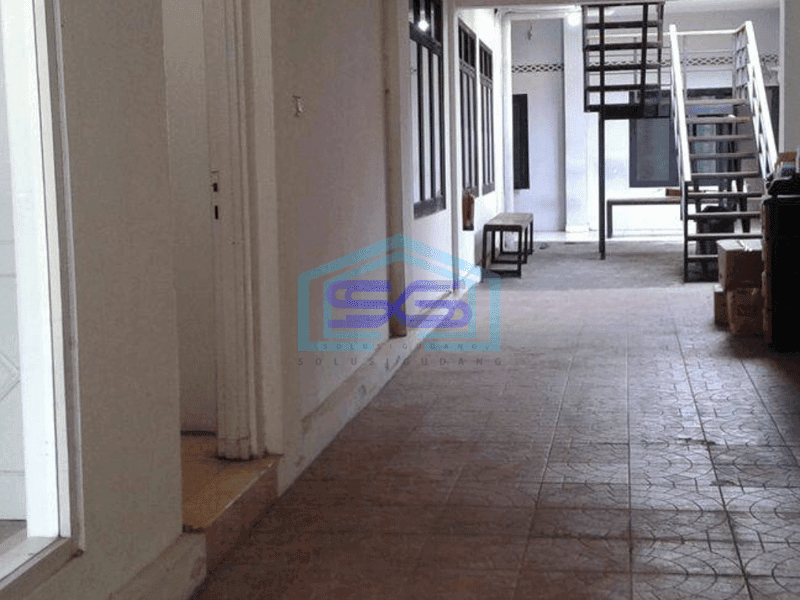 Disewakan Gedung Parkir Luas di Tengah Kota dekat Malioboro Cocok untuk Gudang