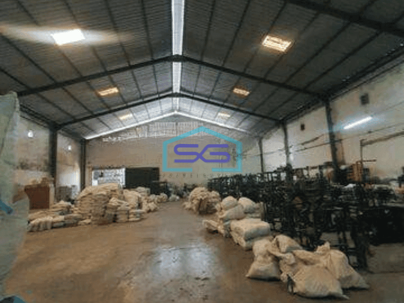 Disewakan Gudang Besar Siap Pakai di Jalan Telukan, Surakarta