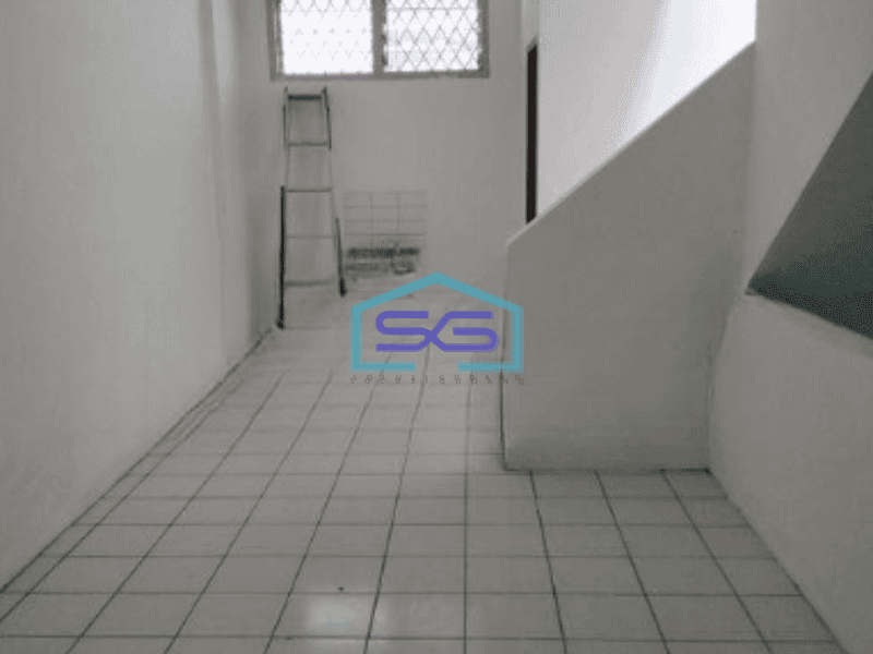 Disewakan Ruko Luas Bangunan 230 m² di Komplek Ruko Srengseng Raya Jakarta Barat