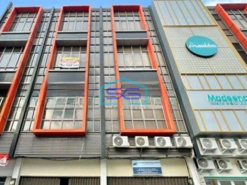 Dijual Ruko 4 1/2 Lantai di Jalan Raya Arion Rawamangun Jakarta Timur LB 300m2