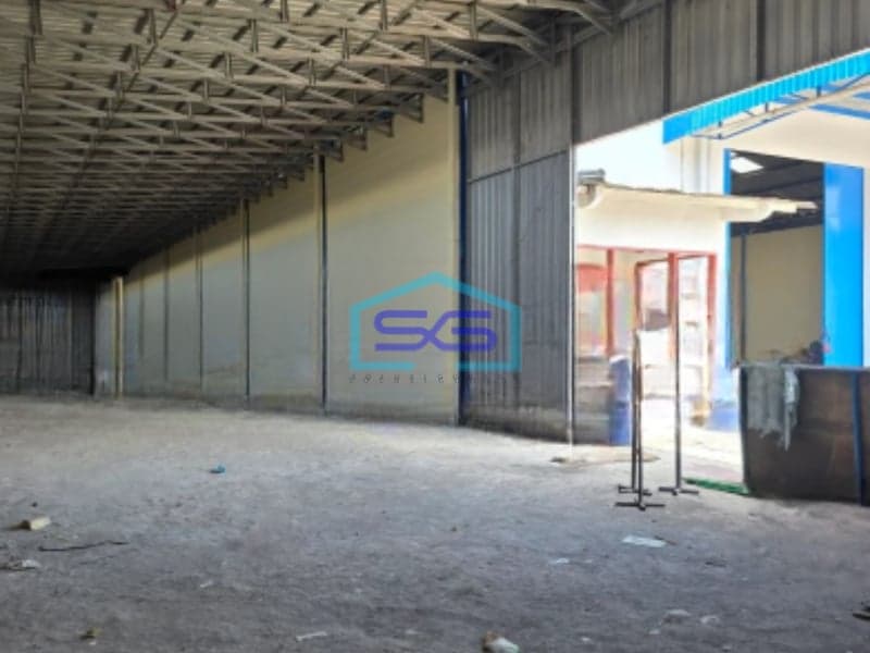 Disewakan Gudang Luas Bangunan 1300 m² Lokasi Strategis di Ngaliyan Semarang