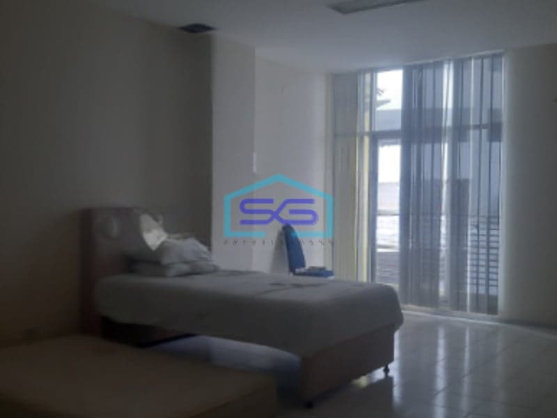 Disewakan Ruko Luas Tanah 153 m2 Lokasi di Grogol Jakarta Barat