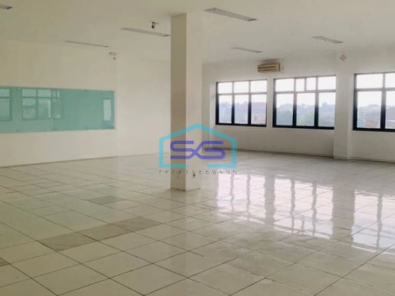 Disewakan Ruang usaha dan Gedung Cocok Untuk Kantor di Lengkong Bandung LB 1082m2
