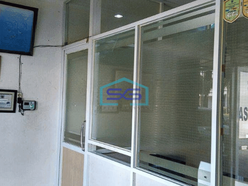 Disewakan Ruko di Bulevar Hijau, Harapan Indah, Bekasi LB 140m2