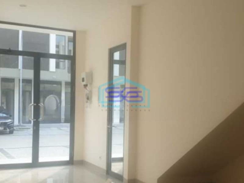 Disewakan Ruko Baru Siap Huni di Verona Junction Gading Serpong Tangerang Luas Bangunan  100 m²
