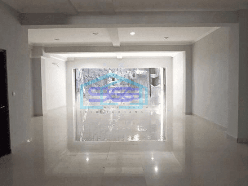 Disewa Gedung Luxurious Cocok Usaha di Mainroad Surya Sumantri