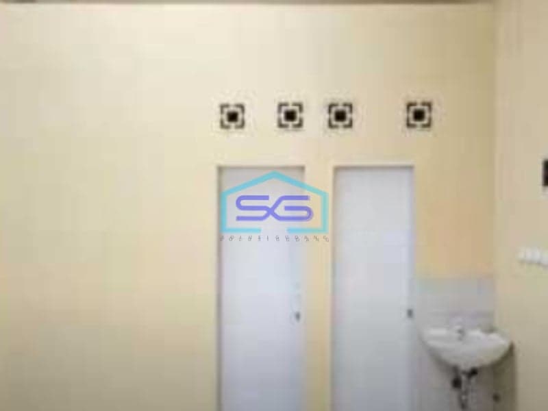 Disewakan Gudang Ada Kantor Luas Tanah 200 m² Lokasi Kalideres Jakarta Barat