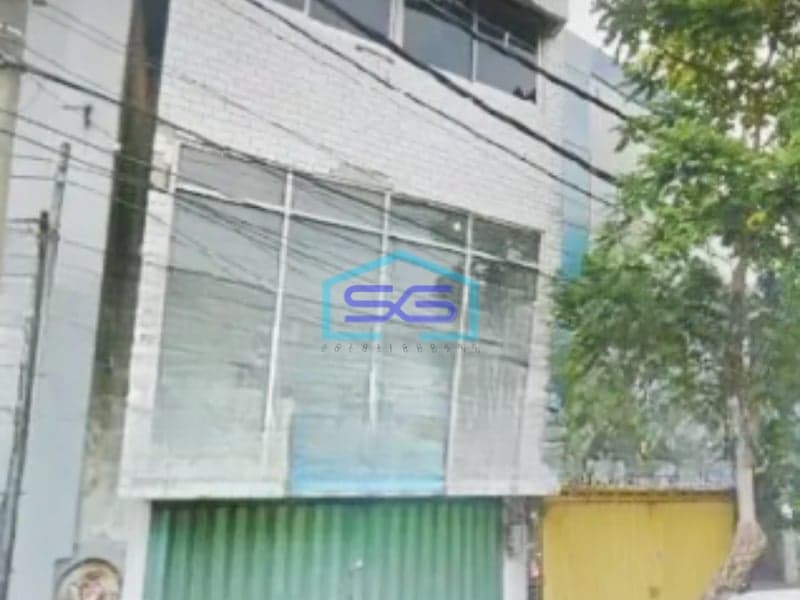 Disewakan Ruko Luas Bangunan  270 m² Lokasi Bebas Banjir di Genteng Surabaya