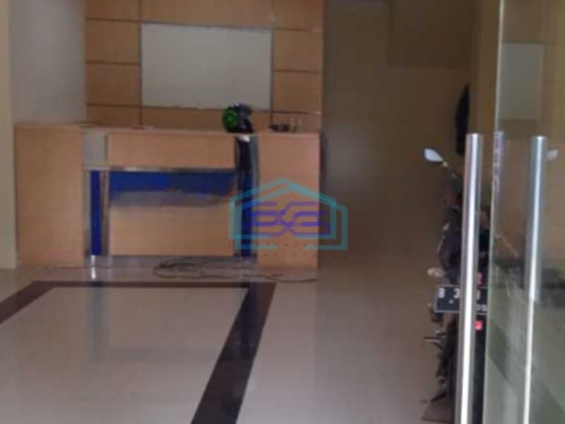 Disewakan Ruko Siap Pakai Luas Bangunan  300 m² Lokasi di Cideng Jakarta Pusat