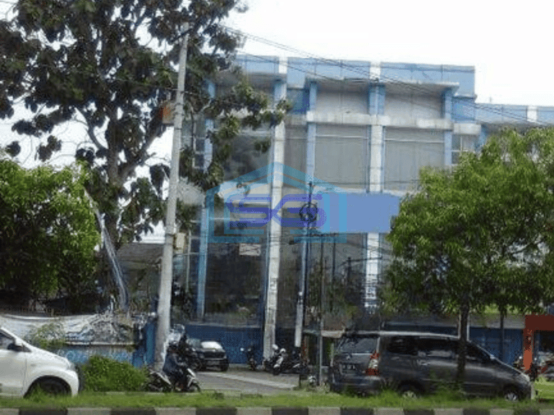 Disewakan Ruko 3 Lantai Pinggir Ringroad Utara Dekat Kampus UGM, UNY, UPN Parkir Luas