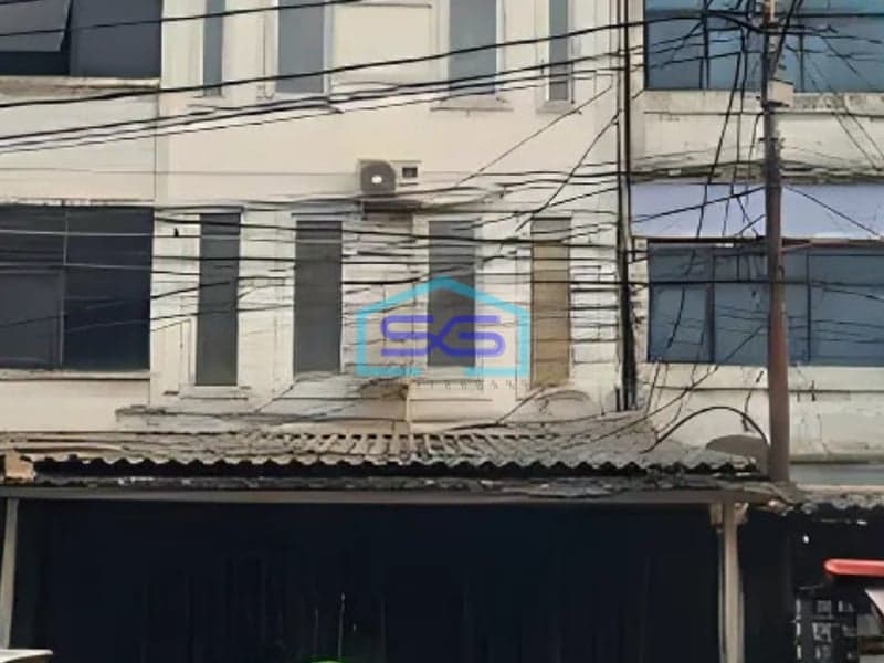 Disewakan Ruko 3 Lantai Petogogan Panglima Polim Jakarta Selatan LB 320m2